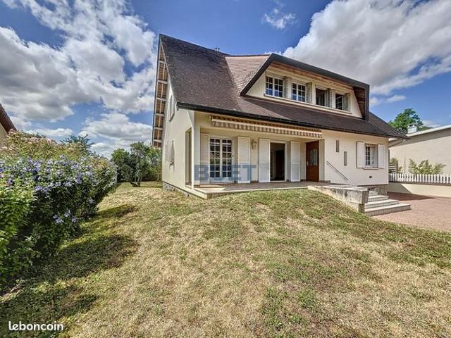 Maison 7 pièces 175 m²