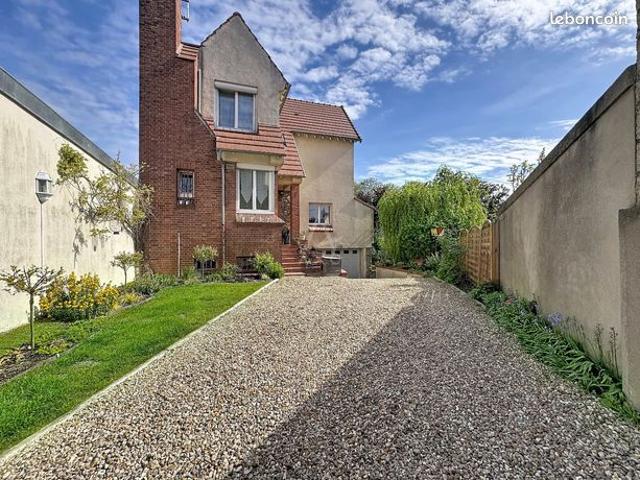 Maison 7 pièces 175 m²