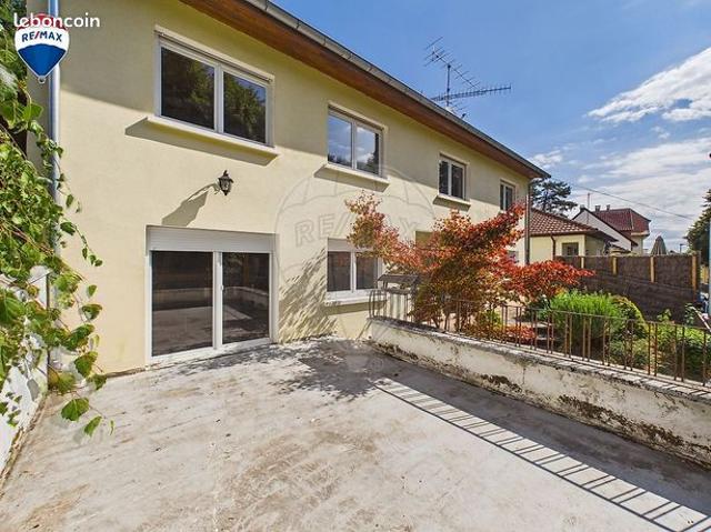 Maison 7 pièces 176 m²