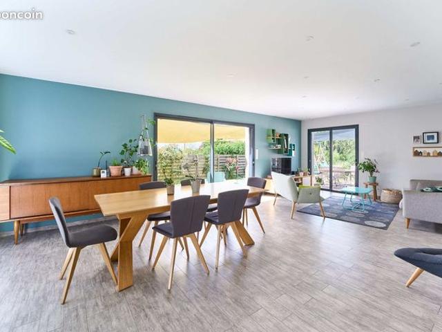 Maison 7 pièces 176 m²