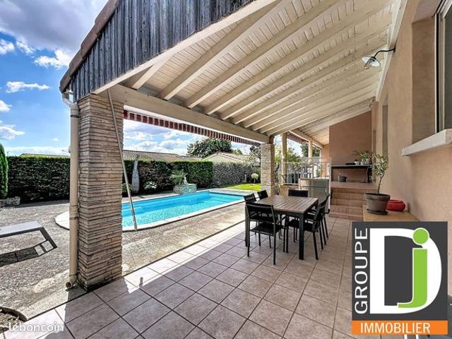 Maison 7 pièces 176 m²