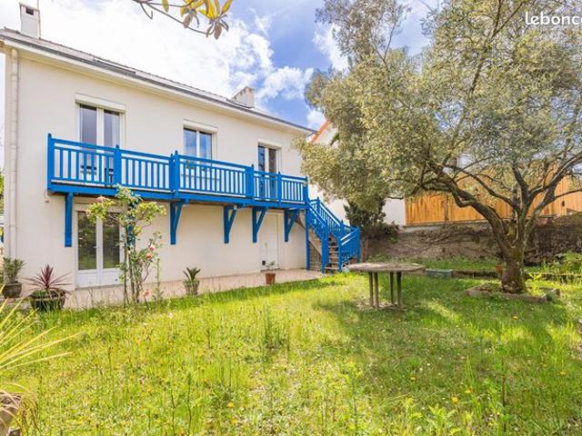Maison 7 pièces 176 m²