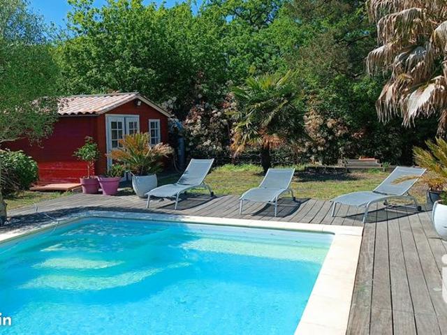Maison 7 pièces 176 m²