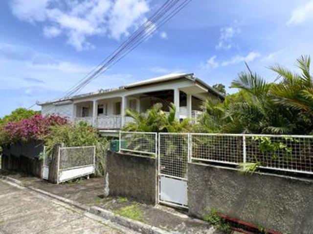 Maison 7 pièces 176 m²