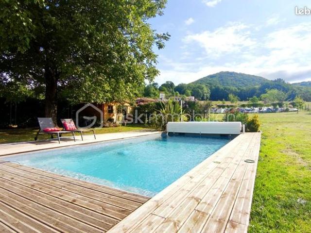 Maison 7 pièces 176 m²