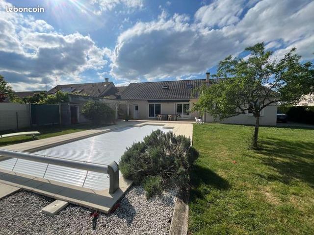 Maison 7 pièces 176 m²