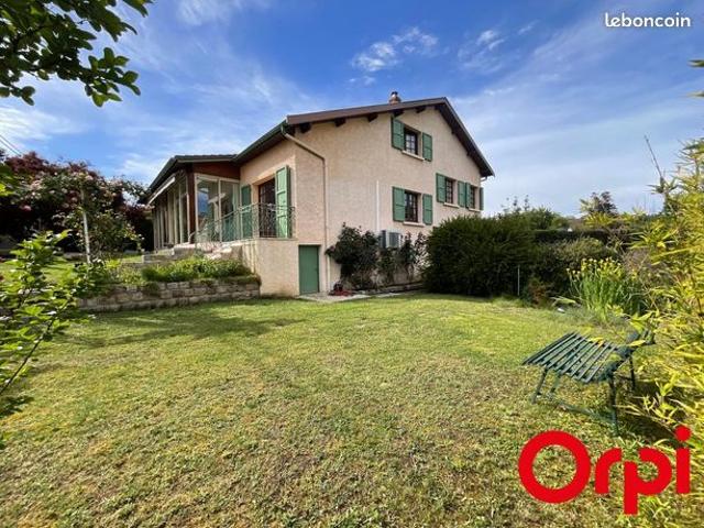 Maison 7 pièces 176 m²
