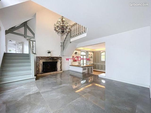 Maison 7 pièces 176 m²