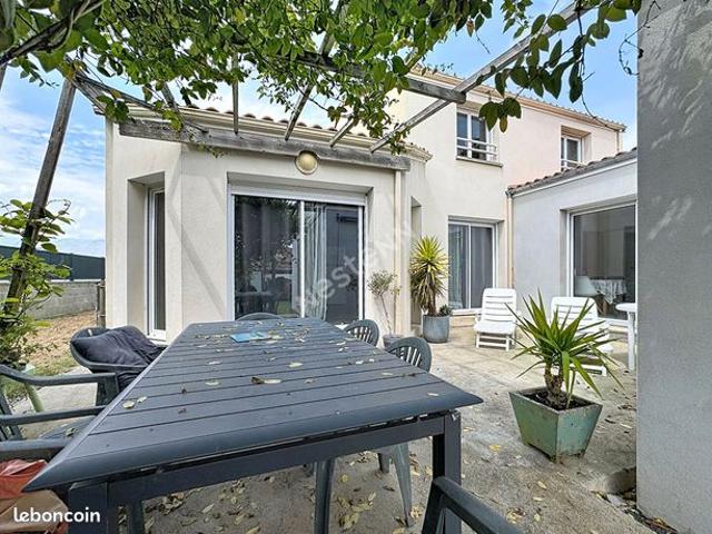 Maison 7 pièces 176 m²