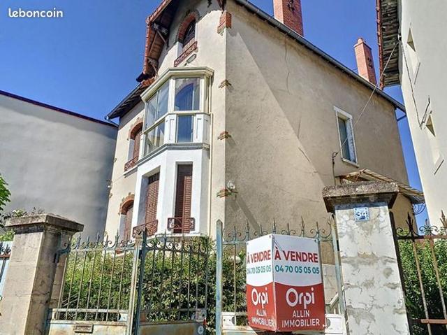 Maison 7 pièces 176 m²
