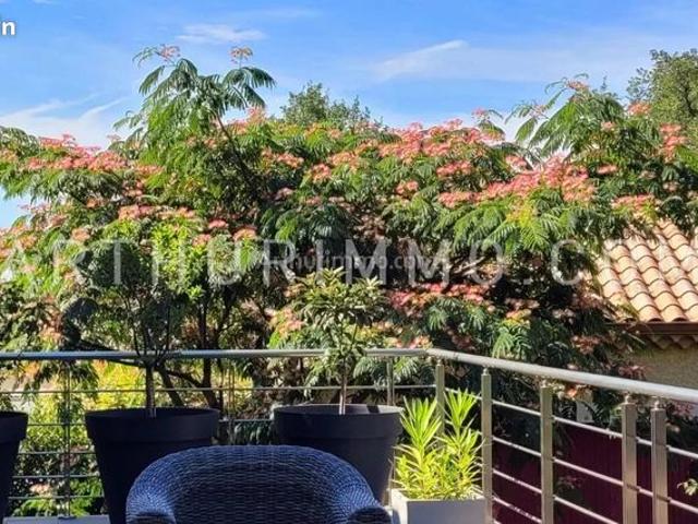 Maison 7 pièces 176 m²