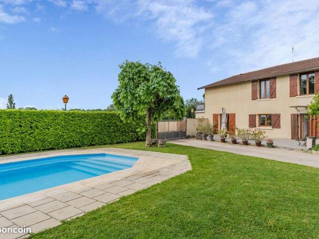 Maison 7 pièces 176 m²