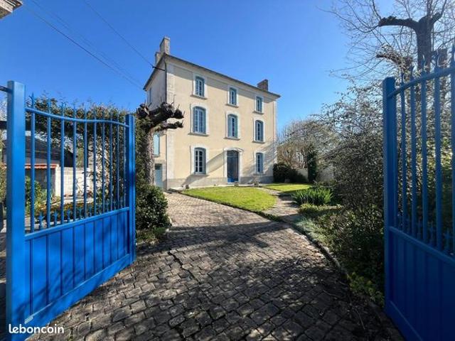 Maison 7 pièces 176 m²