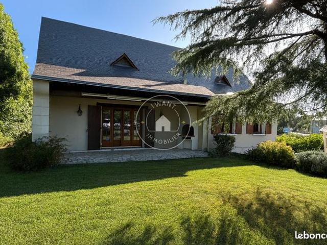 Maison 7 pièces 176 m²