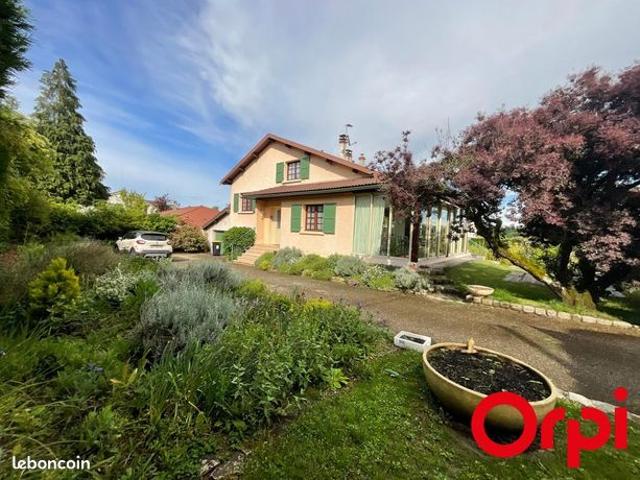 Maison 7 pièces 176 m²