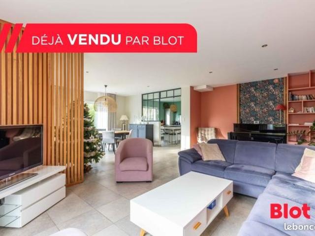 Maison 7 pièces 177 m²