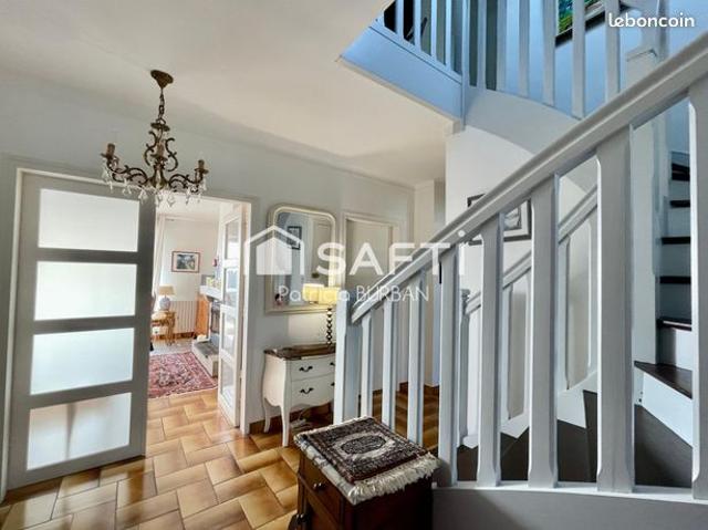 Maison 7 pièces 177 m²
