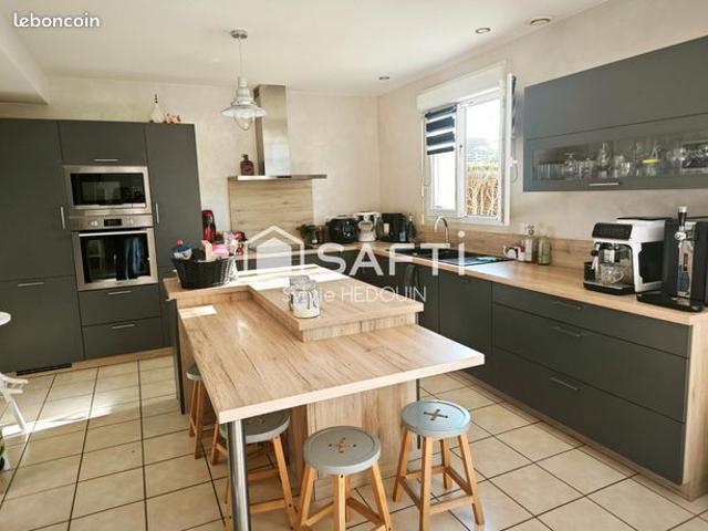Maison 7 pièces 177 m²