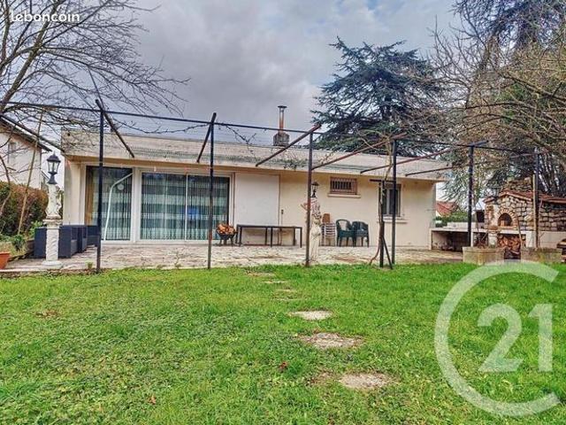 Maison 7 pièces 177 m²