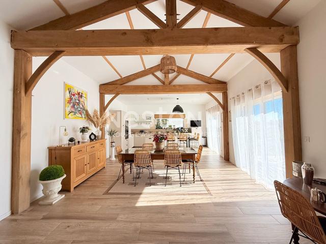 Maison 7 pièces 177 m²