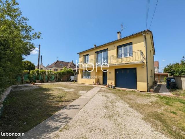 Maison 7 pièces 177 m²