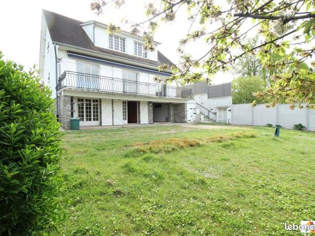 Maison 7 pièces 177 m²