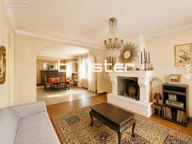 Maison 7 pièces 177 m²