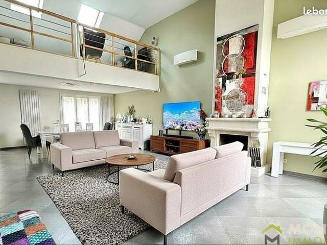 Maison 7 pièces 177 m²