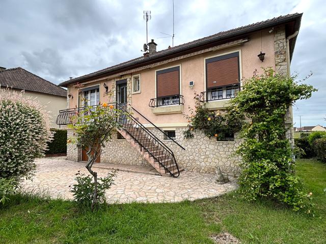 Maison 7 pièces 141 m²