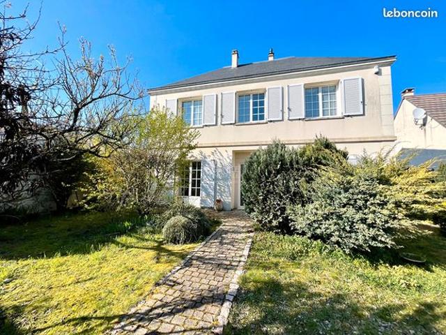 Maison 7 pièces 177 m²