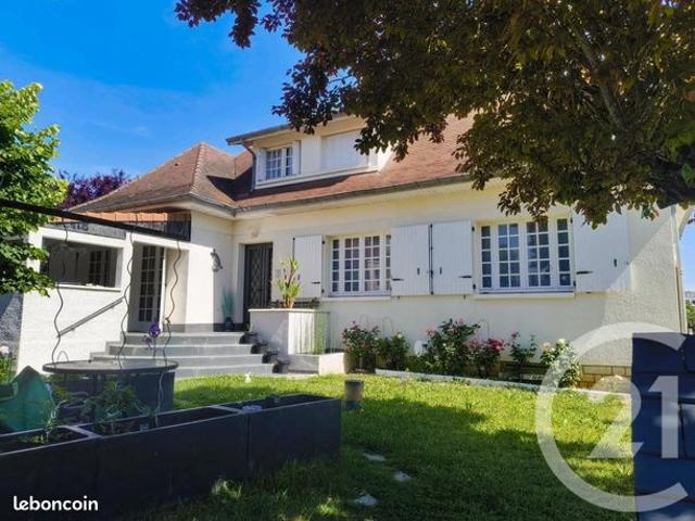 Maison 7 pièces 177 m²