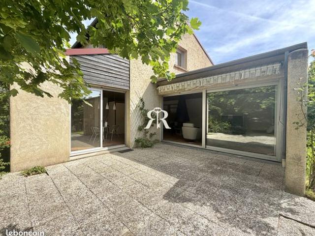 Maison 7 pièces 177 m²