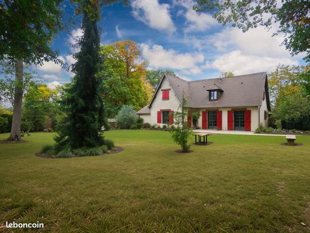 Maison 7 pièces 177 m²