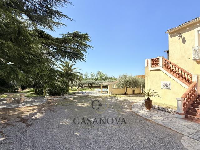 Maison 7 pièces 177 m²