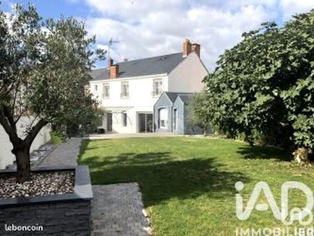 Maison 7 pièces 177 m²