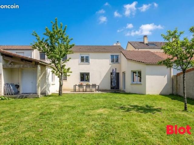 Maison 7 pièces 177 m²