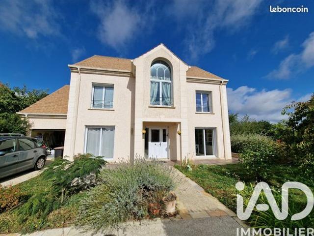 Maison familiale 7 pièces 177 m²