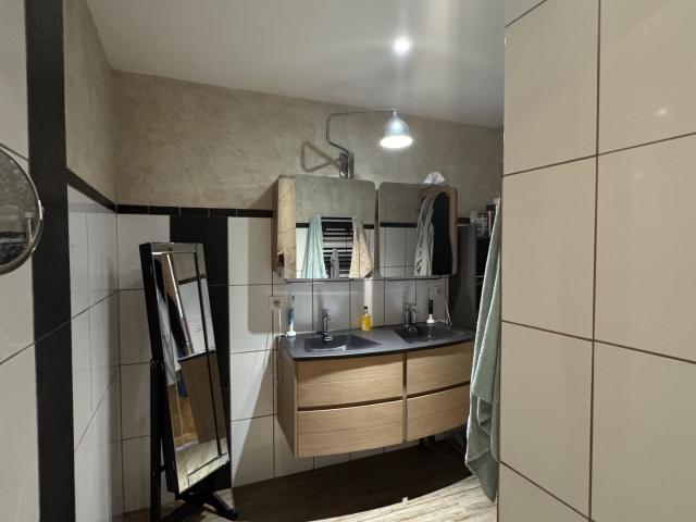 Maison 7 pièces, 177 m² à louer à Cussac Fort Médoc 33460