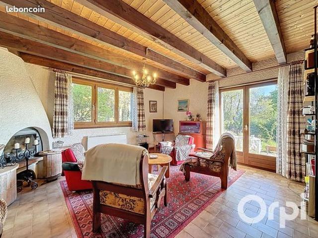 Maison 7 pièces 178 m²