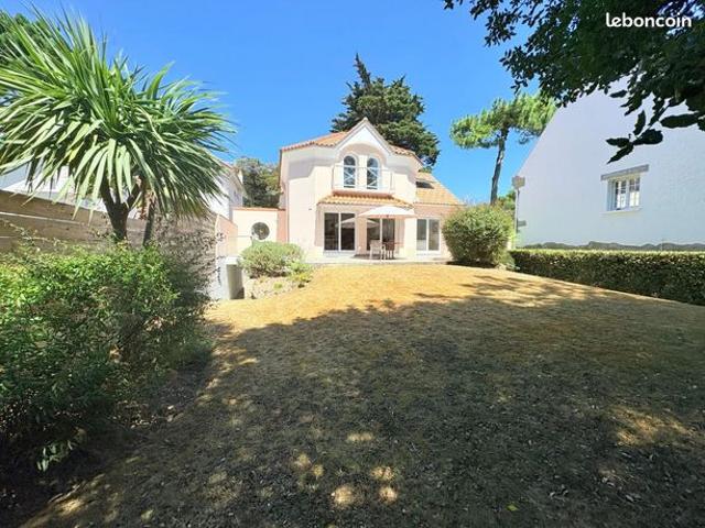 Maison 7 pièces 178 m²