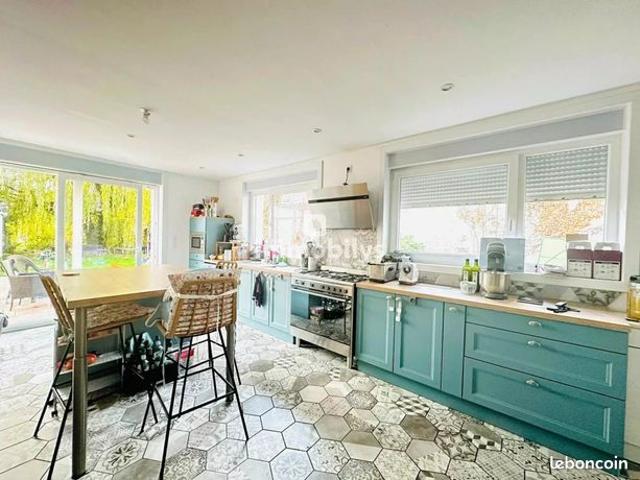Maison 7 pièces 178 m²