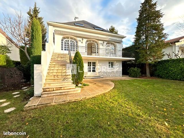 Maison 7 pièces 178 m²