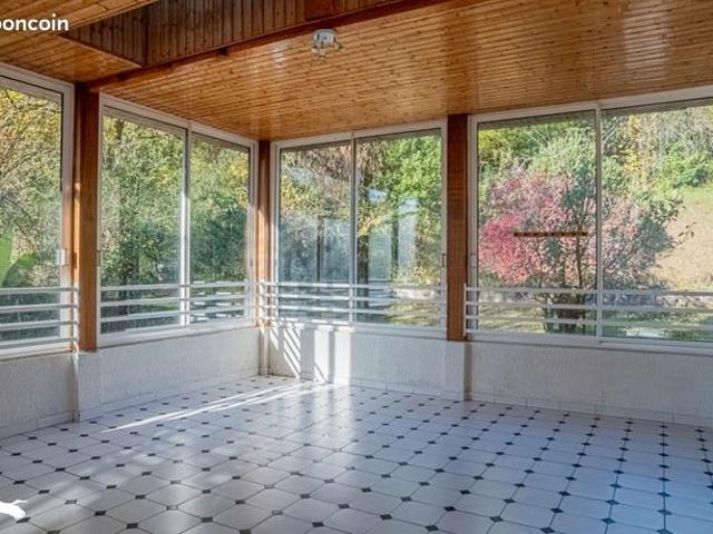 Maison 7 pièces 178 m²