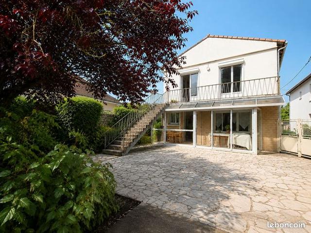 Maison 7 pièces 178 m²