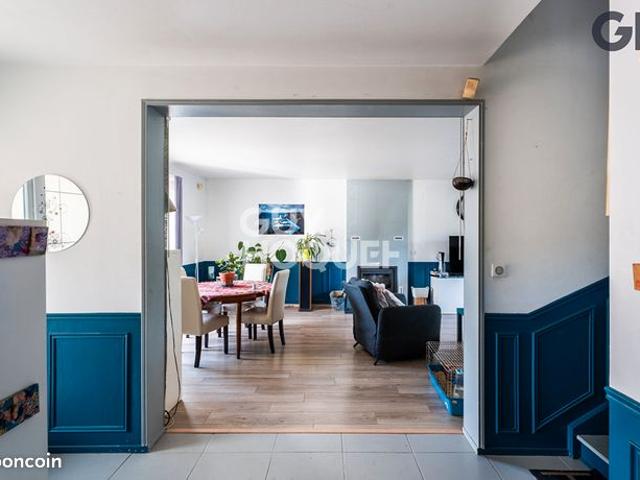 Maison 7 pièces 178 m²