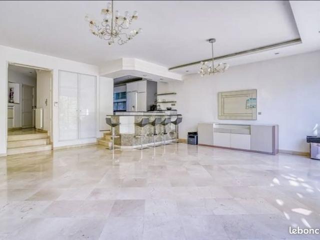 Maison 7 pièces 178 m²