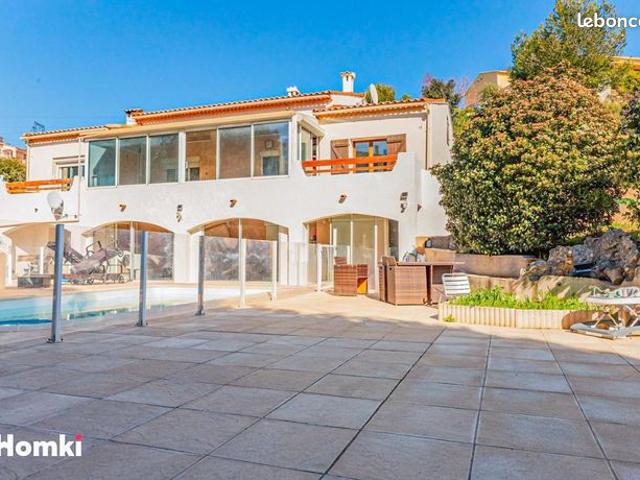 Maison 7 pièces 178 m²