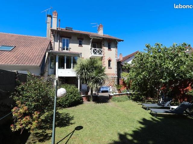 Maison 7 pièces 178 m²