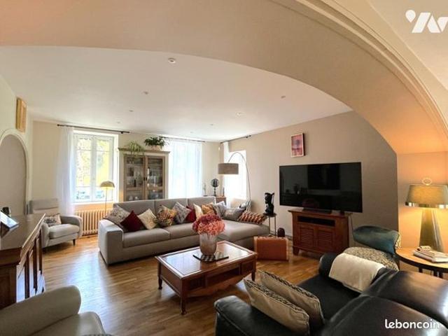 Maison 7 pièces 178 m²