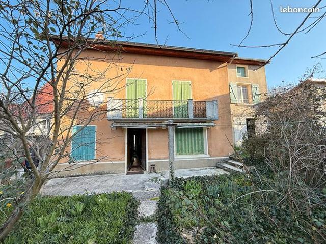 Maison 7 pièces 179 m²
